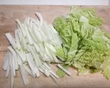 《白菜レンジ蒸しの塩昆布あえ》作り方2写真
