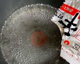 麺つゆ調整☆辛すぎないマイルド辛ラーメン作り方2写真