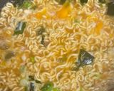 麺つゆ調整☆辛すぎないマイルド辛ラーメン作り方7写真