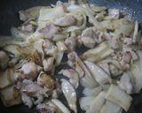 鶏肉とエリンギのガーリックバター炒め作り方3写真