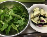 大根の葉と豚肉とナスのオイスター炒め作り方1写真