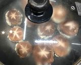 簡単★椎茸の鶏つくね詰め☆バター醤油焼き作り方5写真