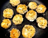 簡単★椎茸の鶏つくね詰め☆バター醤油焼き作り方7写真
