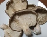 ヒラタケ、ネギ、ほうれん草の炒めもの作り方1写真