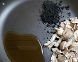 ヒラタケ、ネギ、ほうれん草の炒めもの作り方2写真