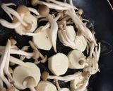 長芋としめじの醤油バター☆作り方3写真