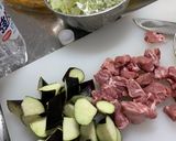 豚のかしら肉と茄子のニンニク味噌野菜炒め作り方1写真