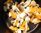 おうどん入り野菜スープ作り方1写真