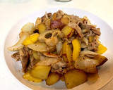 さつまいもと豚肉の粒マスタード炒め作り方5写真
