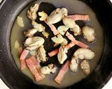 牡蠣(かき)とベーコンのガリバタ醤油炒め作り方4写真