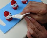 クリスマスカップケーキ／サンタと雪だるま作り方16写真