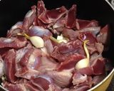 砂肝のニンニク煮作り方1写真
