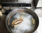 鶏ガラ骨で鶏ガラスープ★☆母のオリジナル作り方1写真