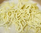 〆のラーメン●豆乳鍋のチーズかけラーメン作り方1写真