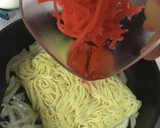 酒のつまみやシメに最高！紅の焼きそば作り方4写真