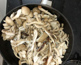 【簡単☆一品】きのことトマトの炒め煮作り方2写真