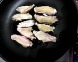 けいこだしで 鶏手羽中とカブの葉の炒め煮作り方3写真