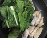 けいこだしで 鶏手羽中とカブの葉の炒め煮作り方4写真