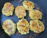セロリたっぷり！月見照り焼きつくね作り方4写真