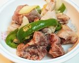鶏ももとピーマンとネギの蒸し炒め作り方5写真