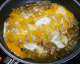 簡単！カツ丼☆とろとろ玉葱作り方4写真