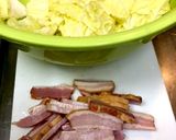 白菜ベーコンの牛乳バタースープパスタ作り方1写真