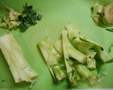 簡単！ブロッコリーの茎スープ☆カレー風味作り方1写真