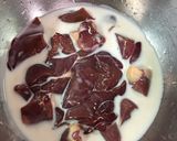 鶏レバーとピーマンの煮込み-糖質オフ可-作り方1写真