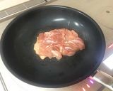 【簡単】チキンステーキクリームソース煮作り方2写真