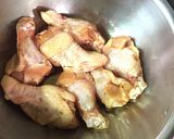 大根と鶏手羽元のオイスターソース煮込み作り方1写真