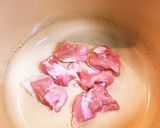 【減圧鍋で作る】鳥もも肉の野菜ジュース煮作り方1写真