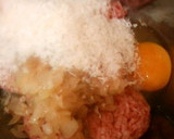とろとろ卵の煮込みハンバーグ丼作り方2写真