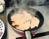 絶品♡洋風生姜焼き・プルーンソース添え作り方1写真