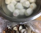 出汁を使わずとも里芋煮っころがし作り方3写真