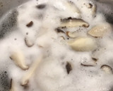 簡単！椎茸とシーフード香るお味噌汁作り方4写真