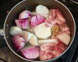 紅白のカブと豚バラ肉の酒粕煮作り方4写真