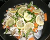 フライパン1つで☆鮭の野菜のっけ焼き作り方2写真