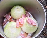 アウトドア料理☆まるごと玉ねぎのスープ♪作り方1写真