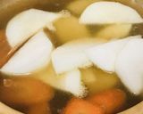 トロトロとろけ餅と練り物のお鍋作り方1写真