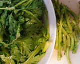 春菊のごま和えと茎の汐昆布和え作り方1写真
