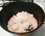 湿気った塩をサラサラに作り方1写真