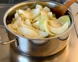 美味しい【たっぷり玉ねぎのトマトソース】作り方1写真