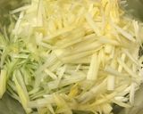 子供も大好き とびっ子とセロリのサラスパ作り方2写真