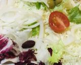 豚肉●プチトマト＆赤ワインのシンプル炒め作り方1写真