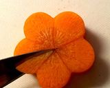 おせちなどに　人参　飾り切り　花切り作り方4写真