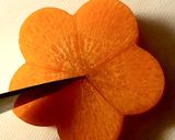 おせちなどに　人参　飾り切り　花切り作り方3写真