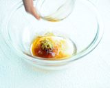 セリとちくわのワサビドレッシングサラダ作り方5写真