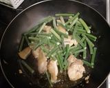 鳥もも肉とにんにくの芽炒め作り方3写真