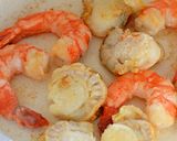 エビとホタテのトマトソーススパゲッティ♪作り方3写真