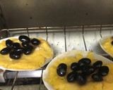 おせちアレンジ！黒豆と餃子の皮の時短パイ作り方6写真